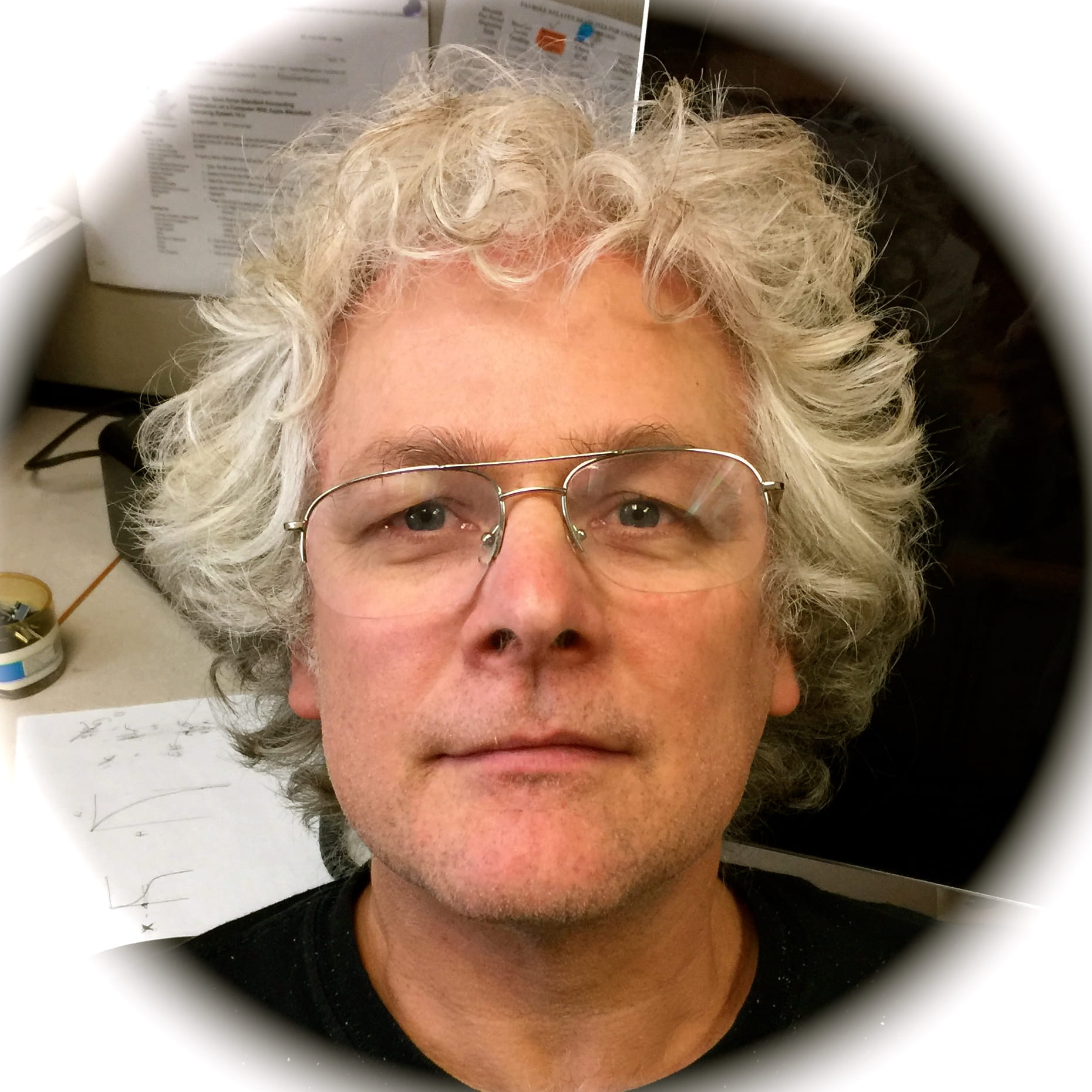 Dr. Edwin Munro headshot