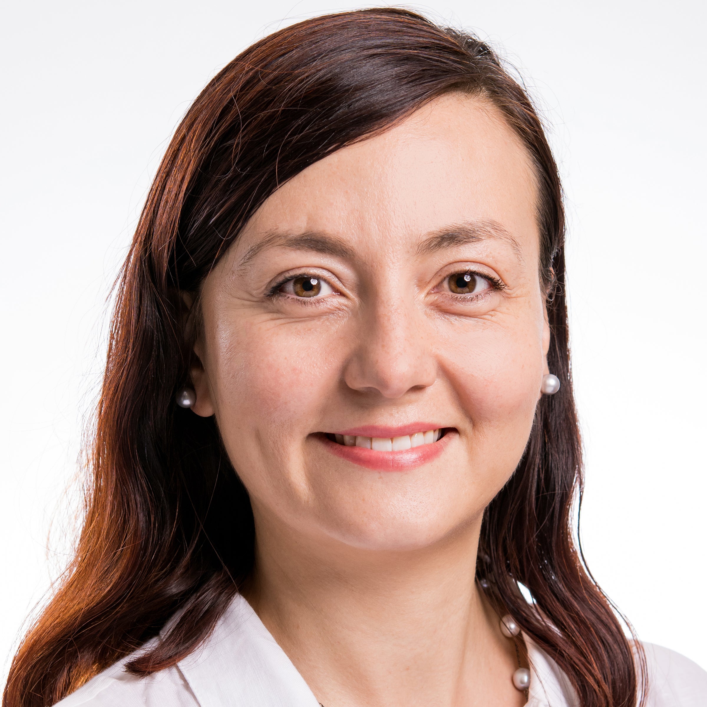 Dr. Elif Sarinay Cenik headshot