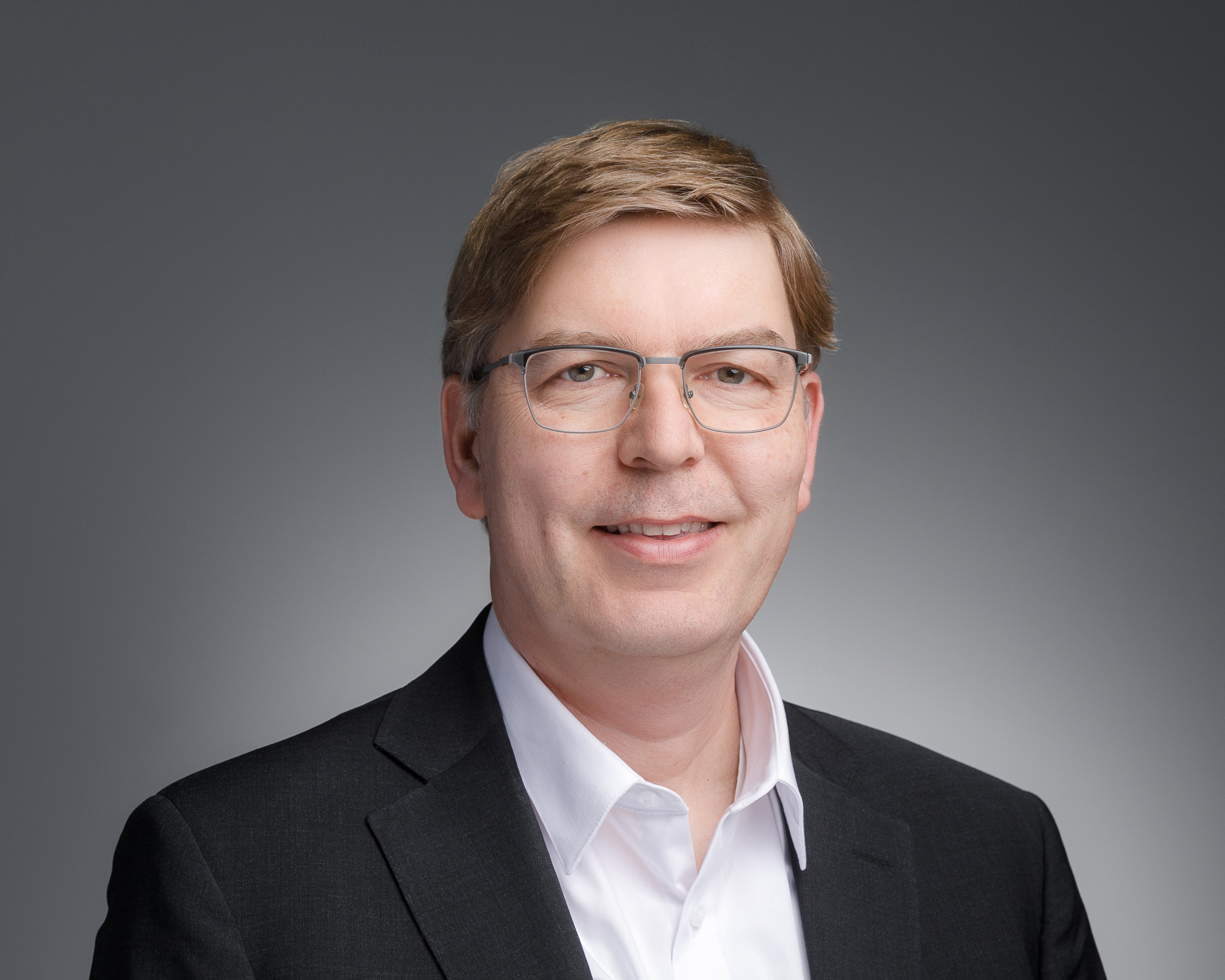 Dr. Joerg Bewersdorf headshot